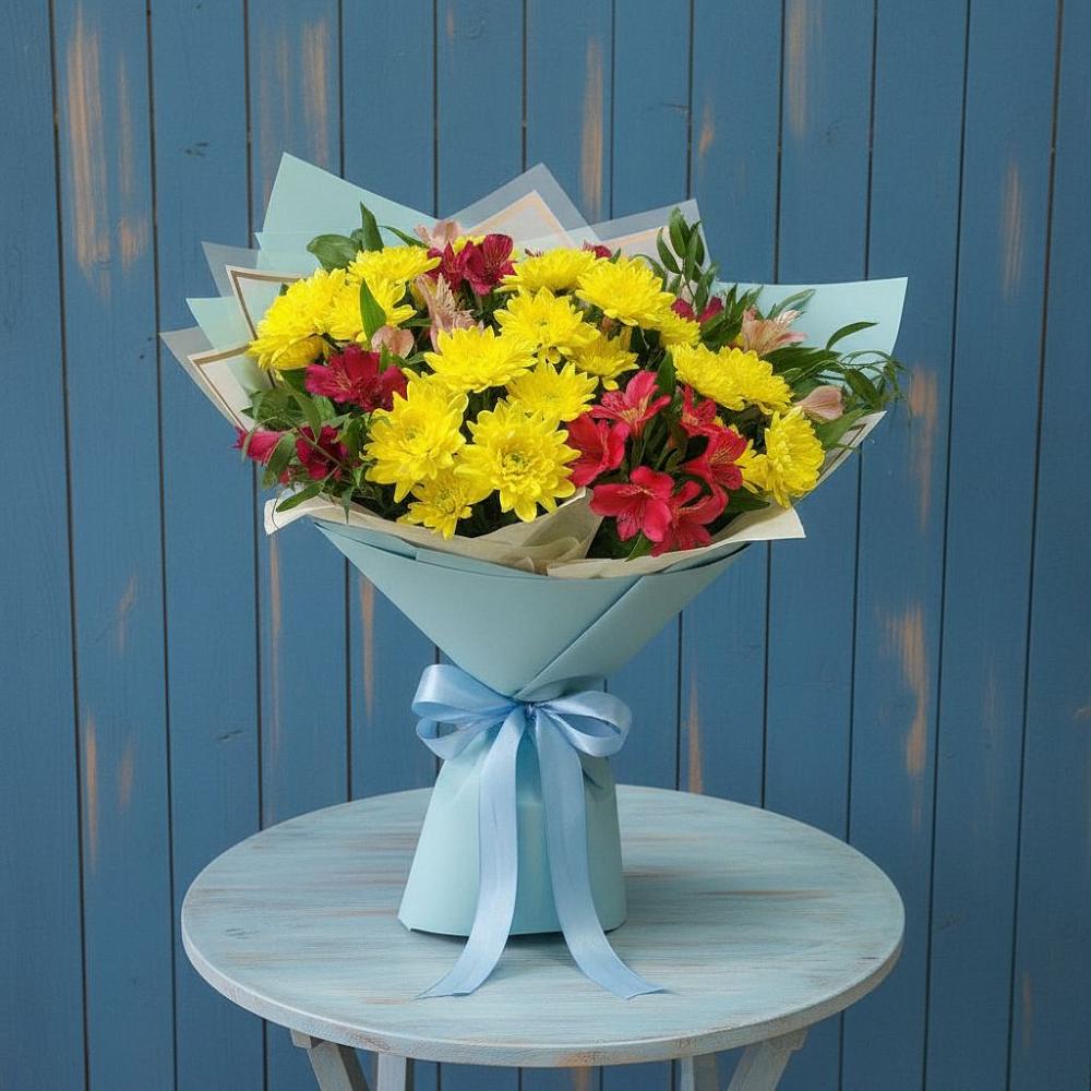 Букет цветов из: Альстромерии и Хризантемы в Яйве