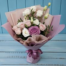 Букет цветов из:  Розы и Лизиантусы в Яйве