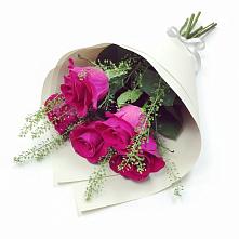 Букет цветов из:  Розы #REPLACE_PRED# Яйве