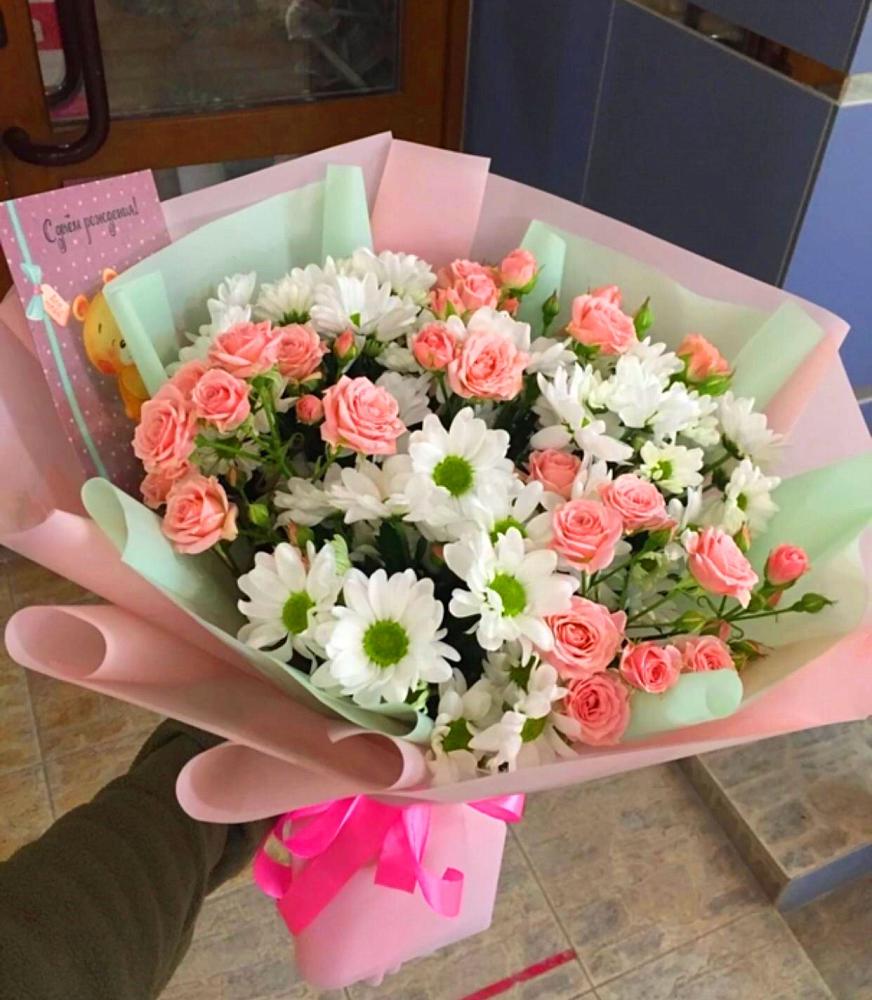 Букет цветов из: Розы и Хризантемы в Яйве