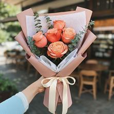 Букет цветов из:  Розы в Яйве