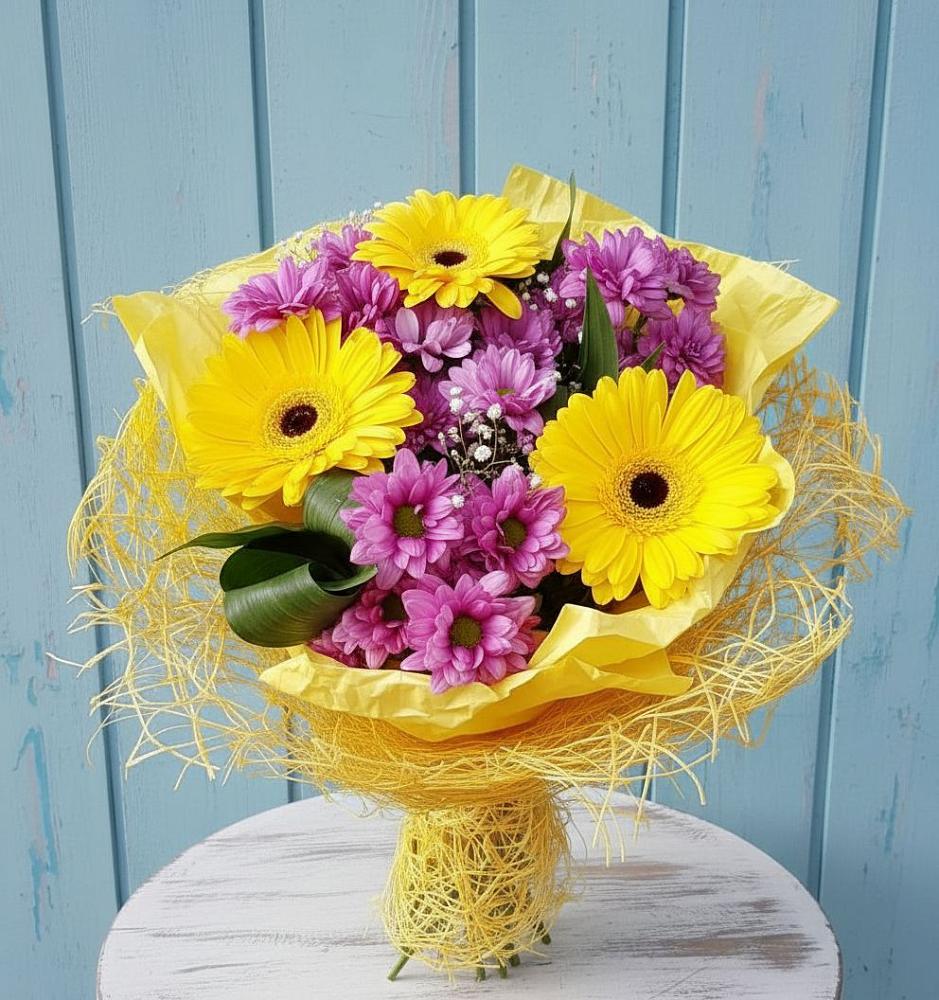 Букет цветов из: Хризантемы и Герберы в Яйве
