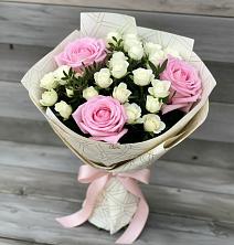 Букет цветов из:  Розы в Яйве