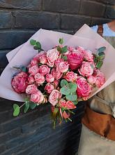 Букет цветов из:  Розы #REPLACE_PRED# Яйве