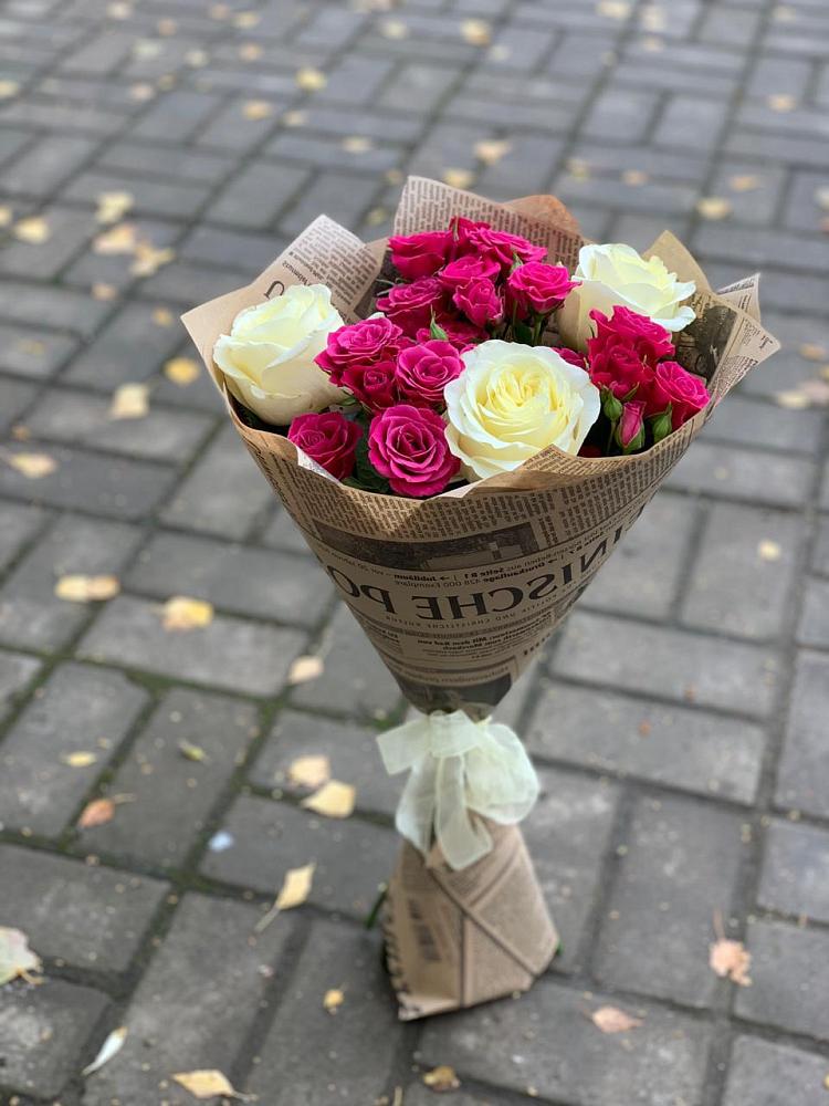 Букет цветов из: Розы в Яйве