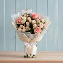 Букет цветов из:  Розы #REPLACE_PRED# Яйве